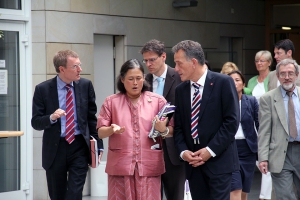 Besuch Prinzessin Sirindhorn am AAI Hamburg (29. Juni 2011) - Bild 01